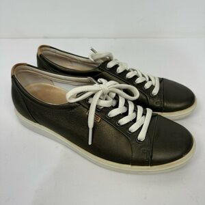 Ecco Leather Green Outsole Sneakers Casual Comfy Comfort